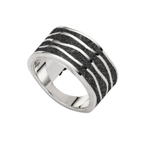 R4832